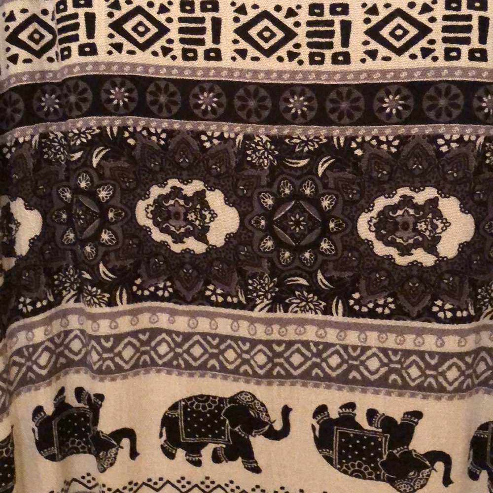 B&W Elephant Maxi Dress - Picture 3 of 6